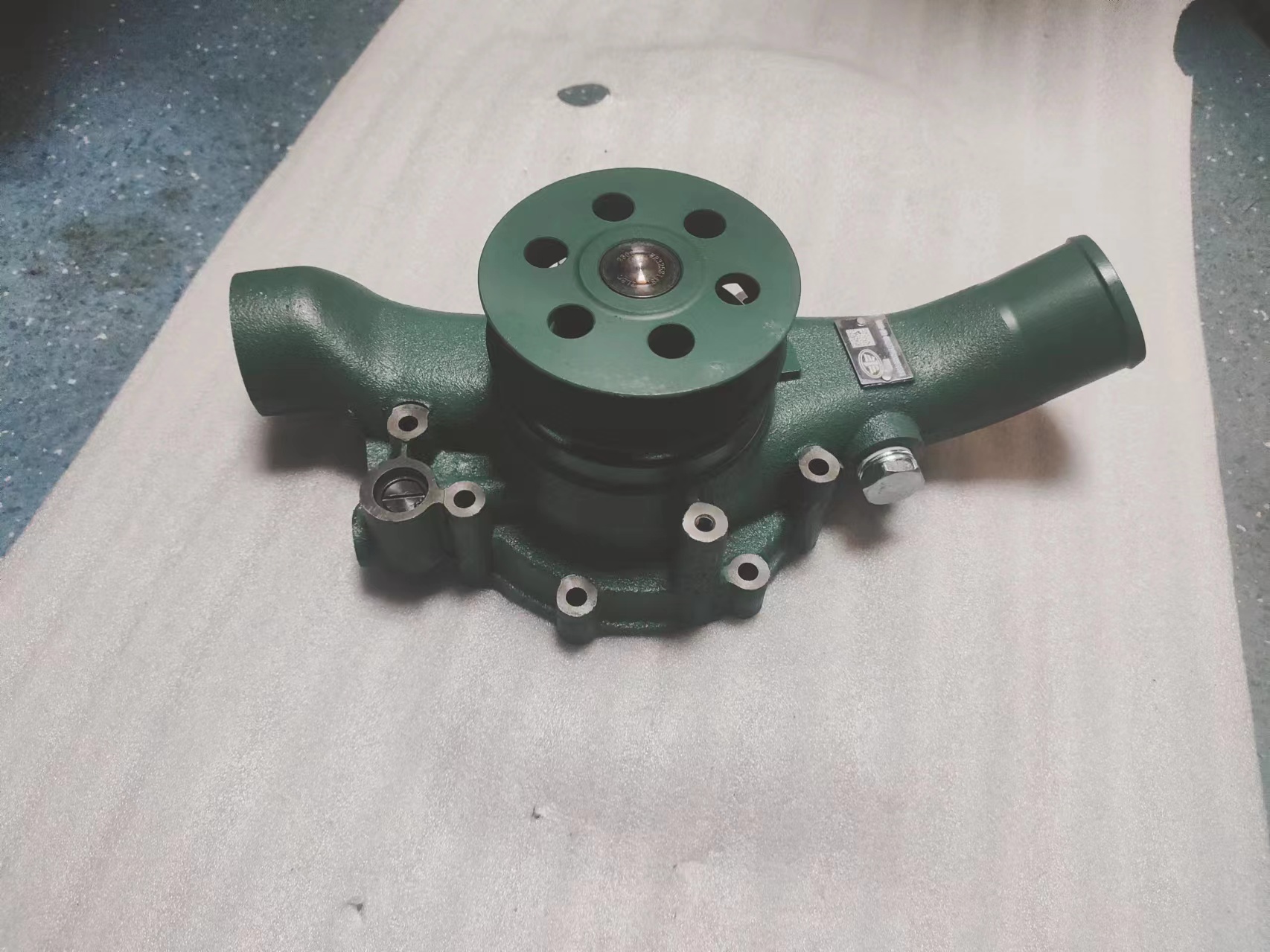 F3000 Water Pump Assembly for FAW Jiefang Diesel Engine 1307010A36D 1307010-36D