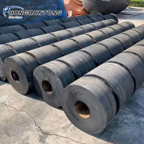 500mm Marine Rubber Fenders High Energy Absorption With Low Reaction Force