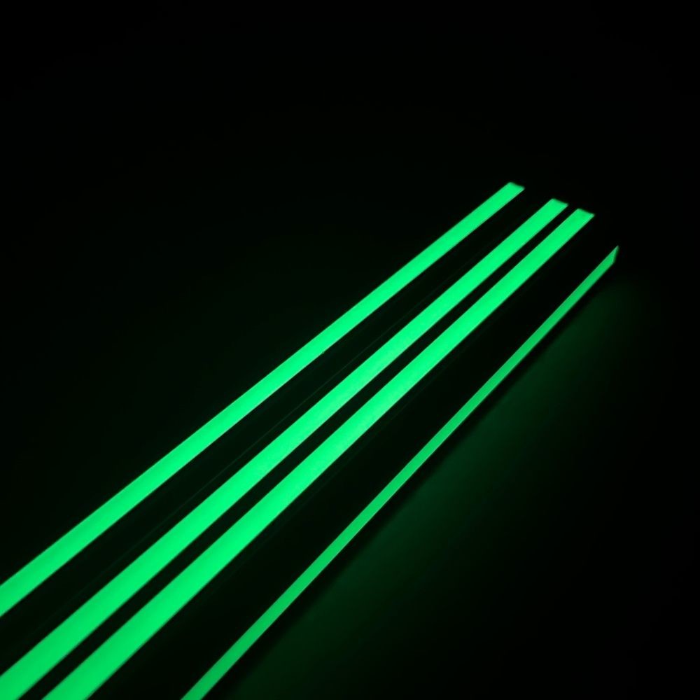 L Shape Photoluminescent Anti Slip Stair Nosing With 29600mcd/M2 Brightness Yellow Green