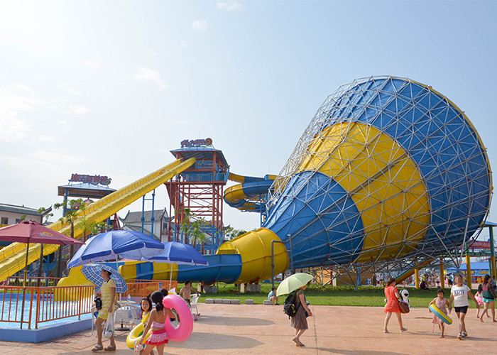 Fiberglass Outdoor Spiral Slide Water Pool Slide Playground For Amusement Park