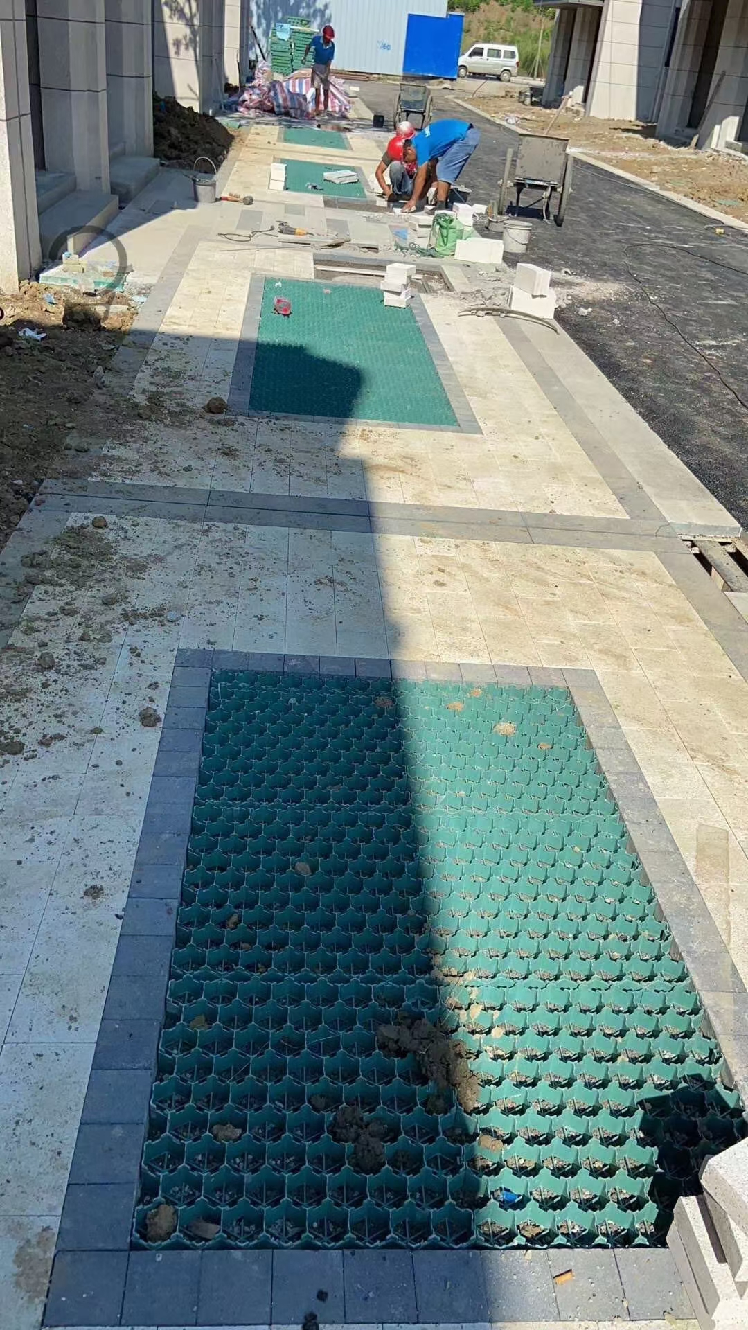 Parking Lot and Driveway HDPE Plastic Grass Grid Paver CE/ISO9001/ISO14001 Certified