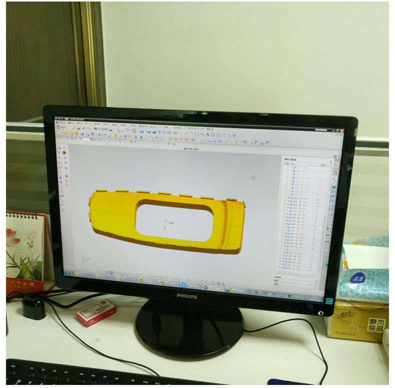 0.01-0.1mm Precision Plastic Injection Molding Of Car Keycase Auto Parts Injection Molding Services