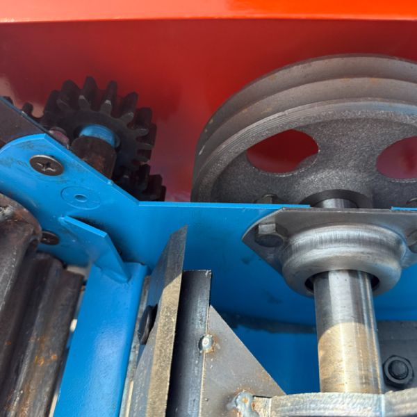800kg/H Motor Diesel Drive Straw Cutter Machine Iron Chopping Machine For Silage