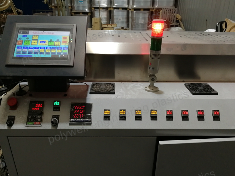 Polyamide 66 High Precision Heat Breaking Strips Extrusion Machine Polyamide Extruder