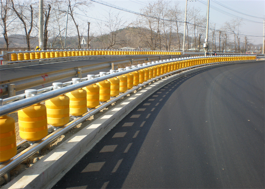 Fence Height 2m Length 3m Safety Roller Barrier with EVA Foam