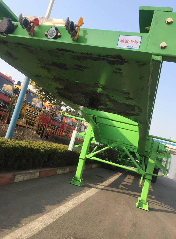 High Power Truck Mounted Jib Crane / Mounted Crane Truck 37 Tons Lifting Capacity