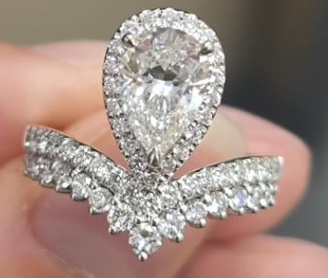 18k Pear Shape Full Diamonds Women Ring Lab Grown Diamond Ring Princess Design Luxury Design