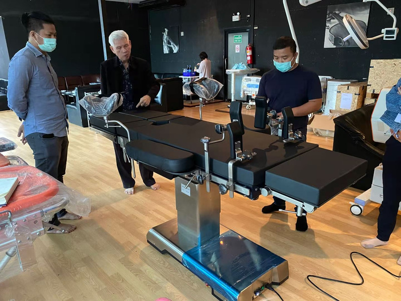 Medical Equipment electric surgical ot operating room table portable c arm orthopedic operation room table with good price