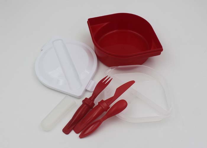 Convenient Plastic Lunch Boxes With 3 Compartments And Cutlery For wholesale