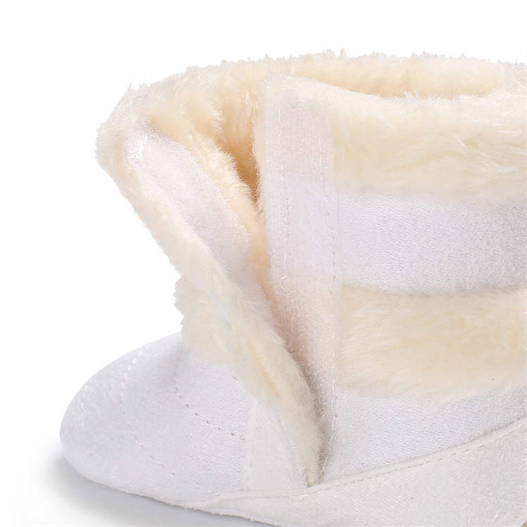 Free sample cotton fluff ball rubber sole anti-slip indoor booties 0-2 years boy and girl baby boots