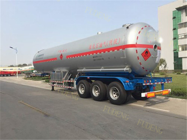 40 / 50 / 60 CBM LPG Tank Trailer Leaf Spring Suspension Carbon Steel Material