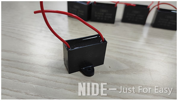 CBB61 Air Conditioner Ceiling Fan Capacitor - 2 Wire 3UF 450V AC 60Hz