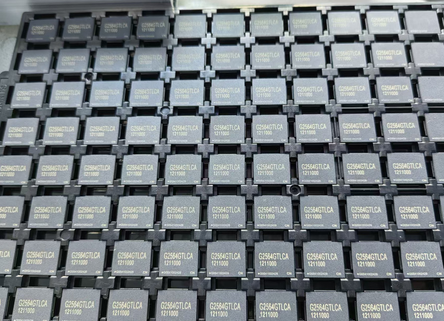 EMMC 5.1 Memory Card Chips Embedded IC Storage Card For Smart TVs Set Top Boxes
