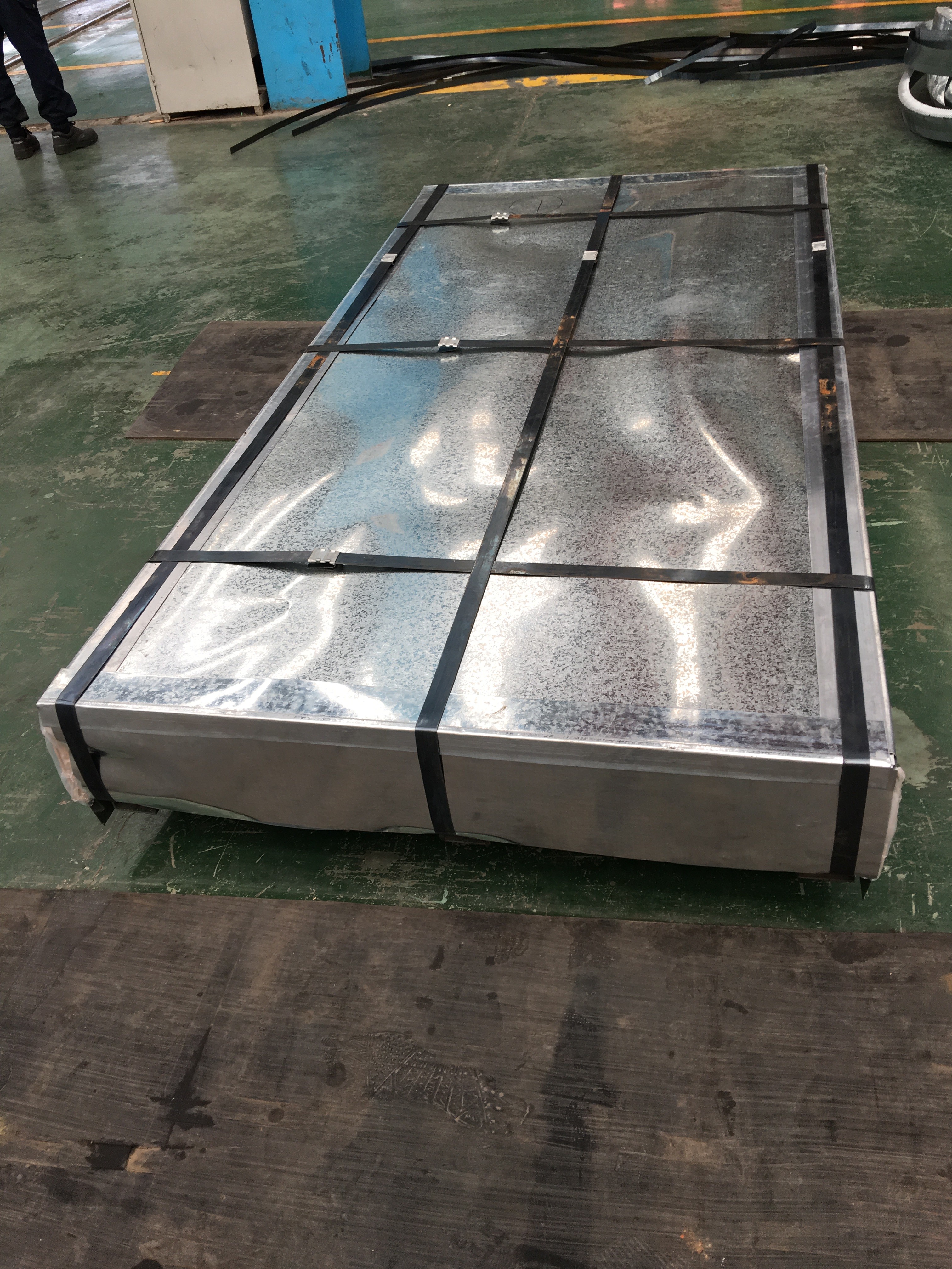 price hot dipped galvanized steel coil galvanized steel sheet 0.13-1.2mm thick