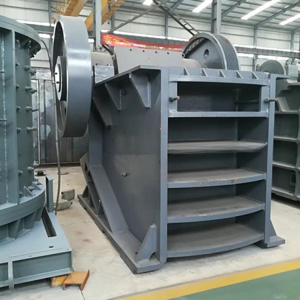 Mobile Diesel Engine Gypsum Stone Jaw Crusher 250*400 400*600 600*900 with AC Motor