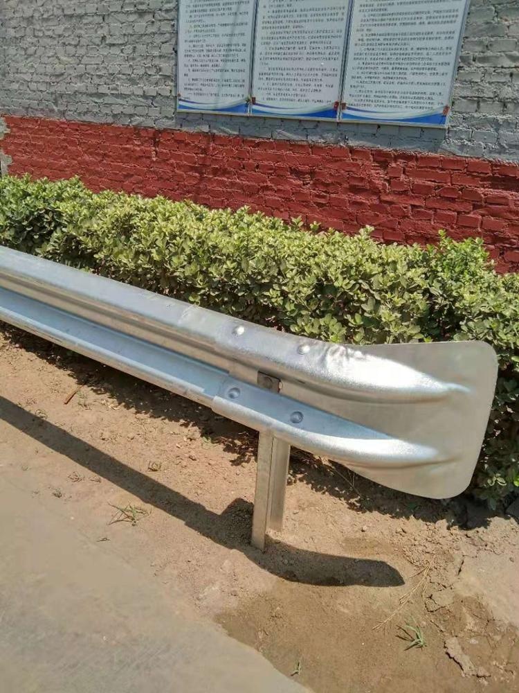 Q235 Q345 Galvanized Steel Highway Guardrail Fishtail End for Customized Projects