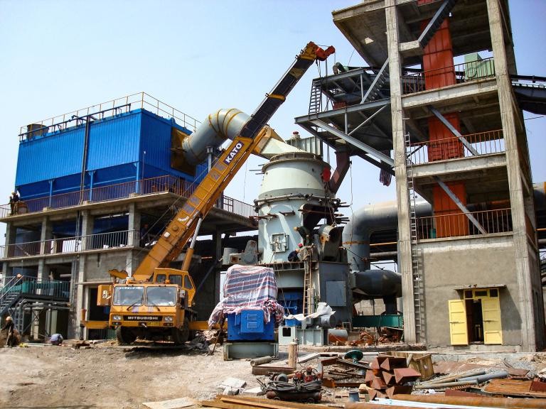 ISO Approve Vertical Grinding Mill , Vertical Roller Mill For Cement