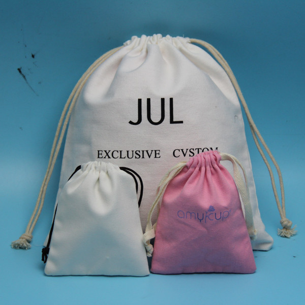 Lightweight 8oz Packaging Drawstring Bag White Color Black Logo Printing