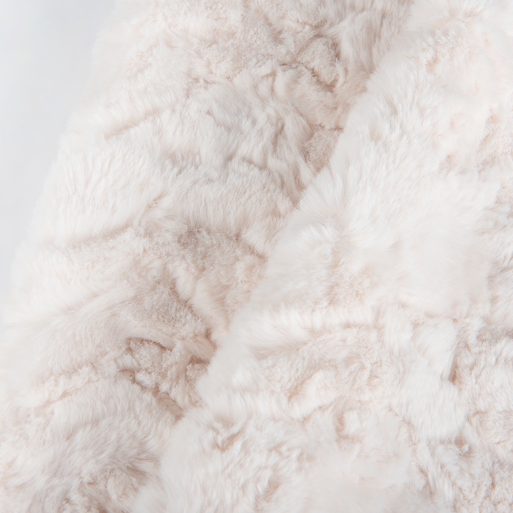 Soft Knitted Plush Fabric for Winter Coat 100% Polyester Rabbit Faux Fur Brush Pattern