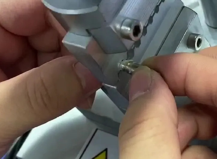 High Precision Air Pressure Optical Fiber Cable Connector Crimping Machine