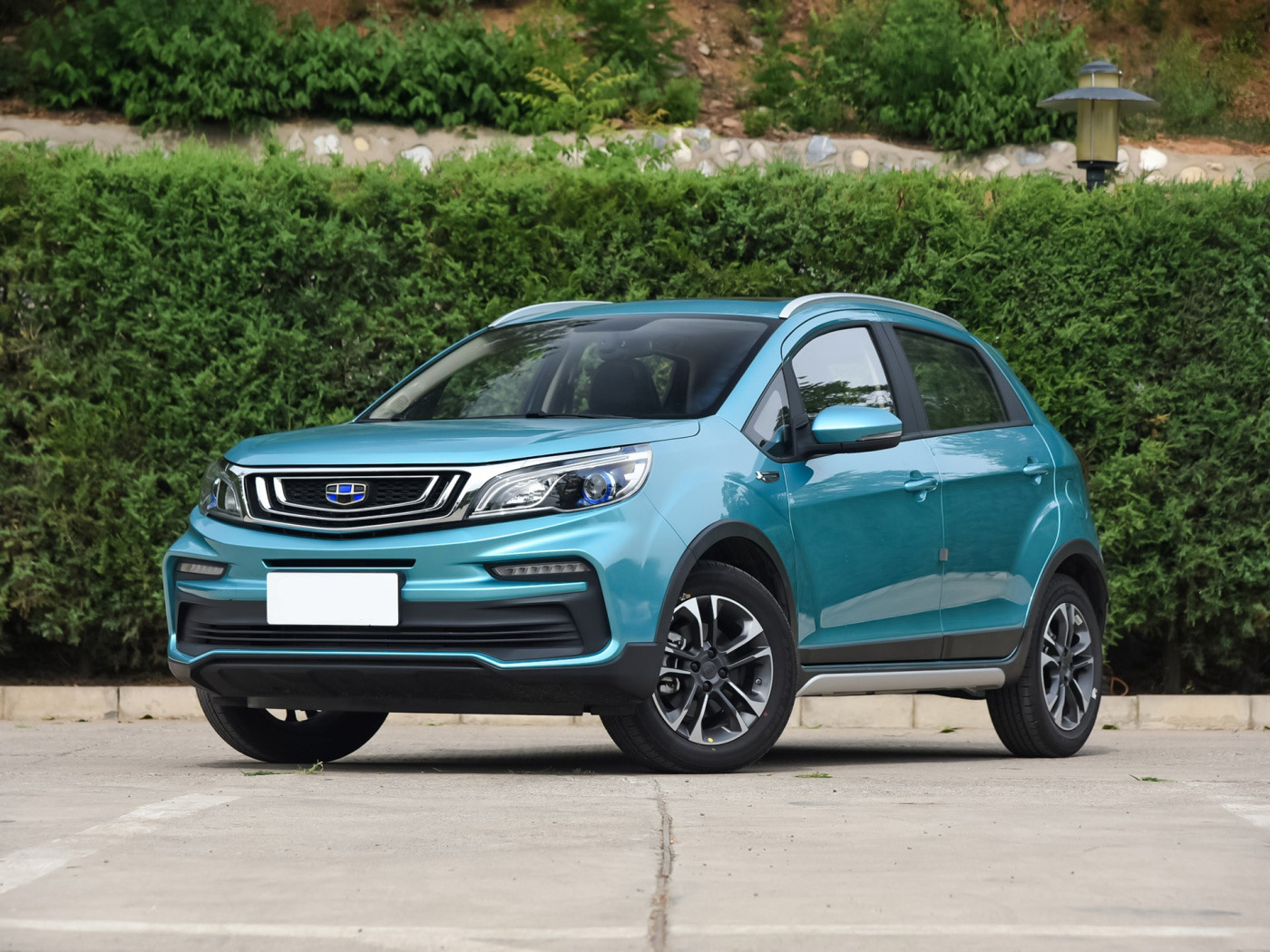 2024 Model Geely GX3 Pro Automatic SUV with Manual Copilot Seat Adjustment and Leather Seats Made in Gasoline Driven Car