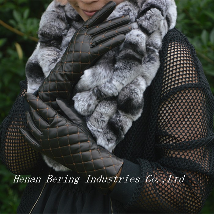 Plain Type Daily Life Usage Ladies Suede Leather Gloves