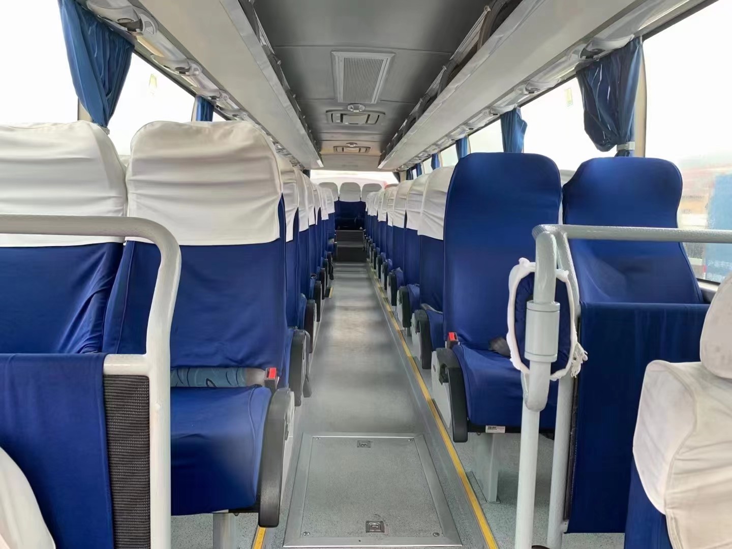2nd Hand Bus Yutong Passenger Bus Zk6122 Large Capacity Luggage Weichai Engine 336hp