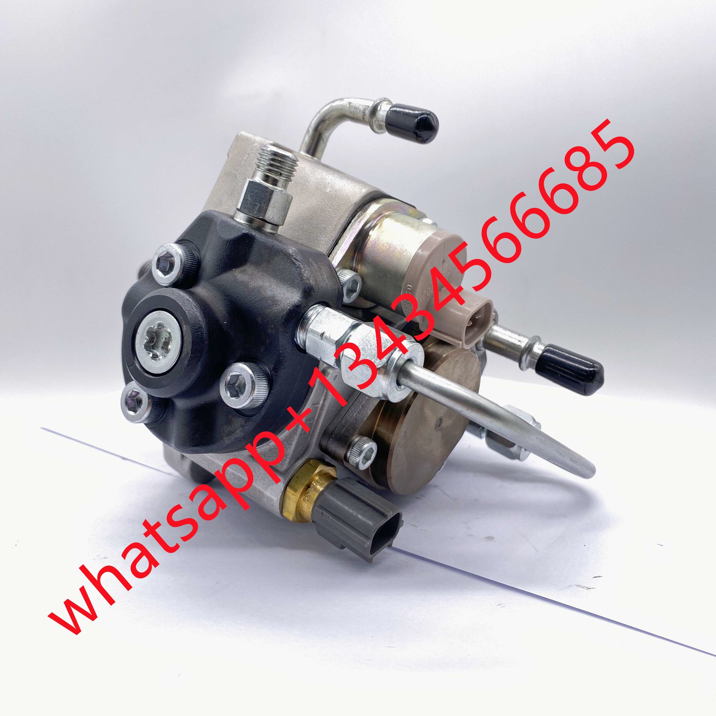 294000-0780, 294000-0781, 294000-0785 original common rail pump for 16700-VM00A, 16700-VM00B, 16700-VM01C