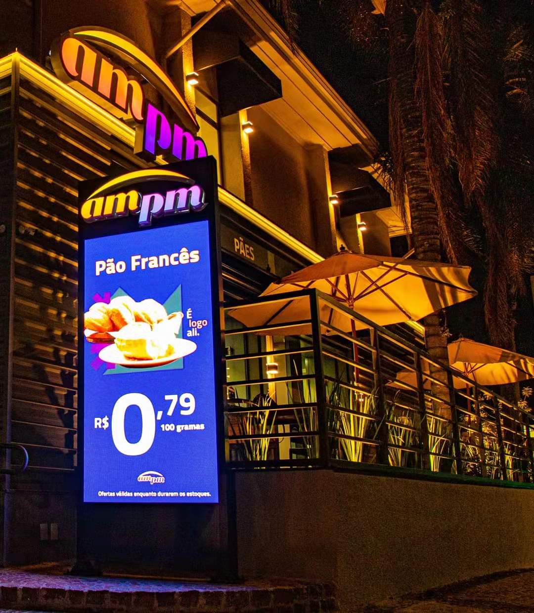 3d Programmable Transparent Smart Led Poster Display P3 P4 For Advertising