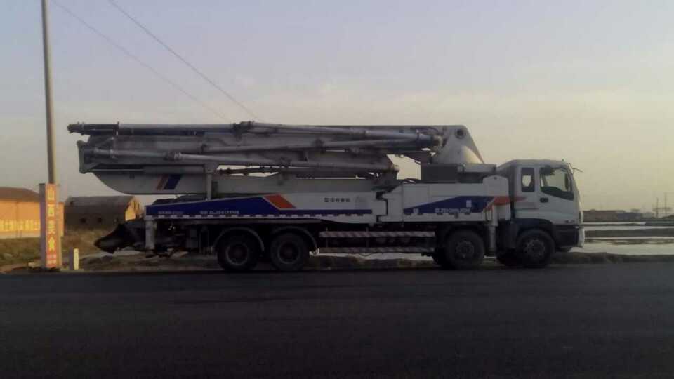 Used Heavy Equipment 2013 Zoomlion 52m Used Concrete Pump Truck