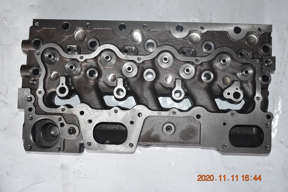 1N4304 Cylinder Head For E950B 3304