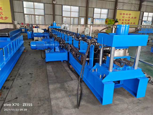 15.5kw Two Wave Guardrail Forming Machine 22 Rollers Stations