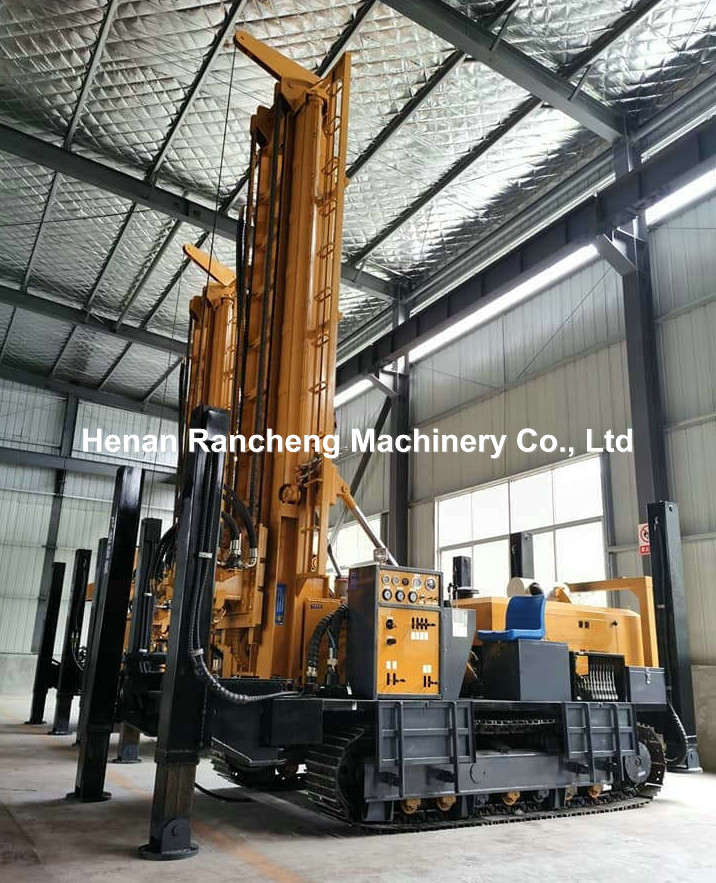 Pneumatic Water Well Drilling Machine 580m Drilling Depth 132KW Engine