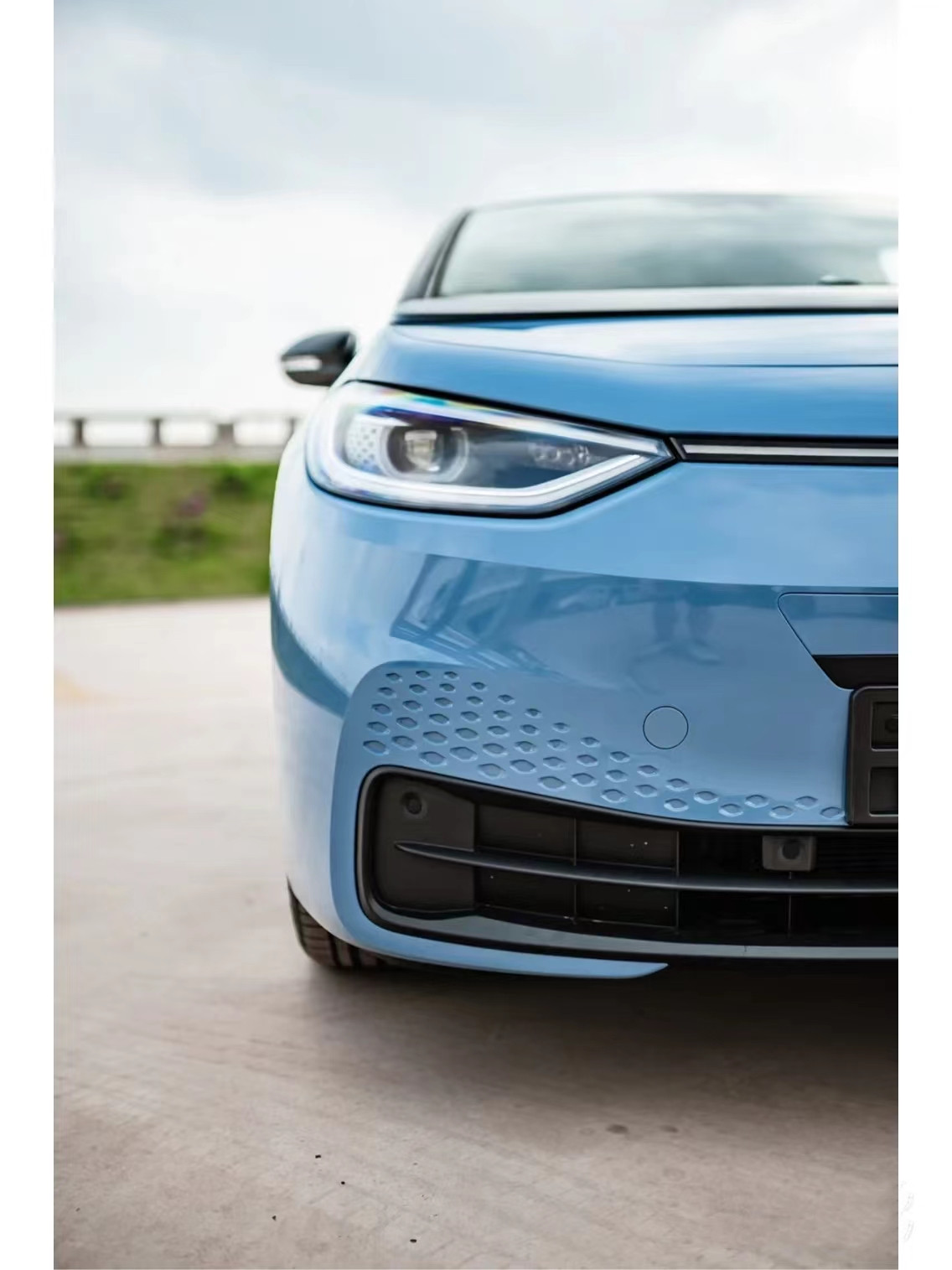 2023 VW ID3 CROZZ Pure Electric Vehicle 170 Horsepower Electric Motor and 125kW Maximum Power