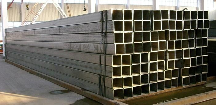 Large Diameter Erw Welded Pipe , Q195 / Q235 Cylindrical Black Metal Pipe