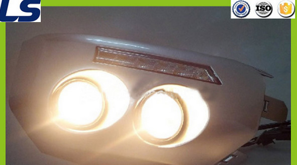 Daytime Running Light (DRL) for Toyota Fj Cruiser Front Bumper Corner Lamp