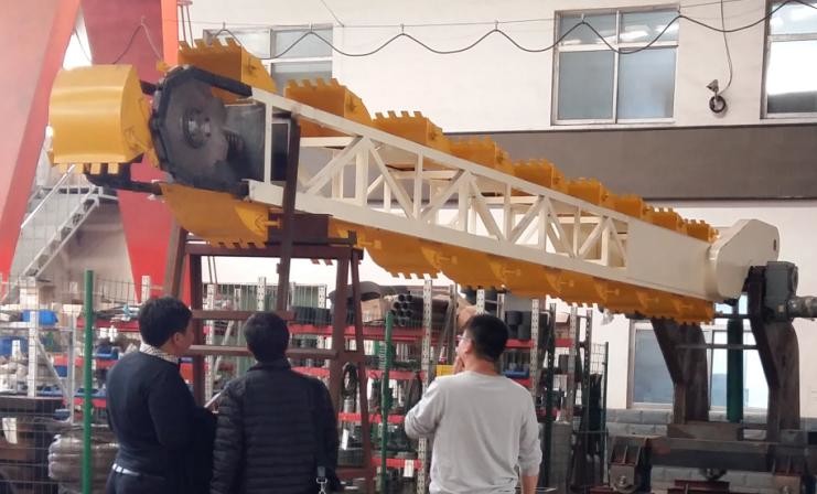 Red Clay Brick Multi Bucket Excavator Clay Bricks Manufacturing Machine