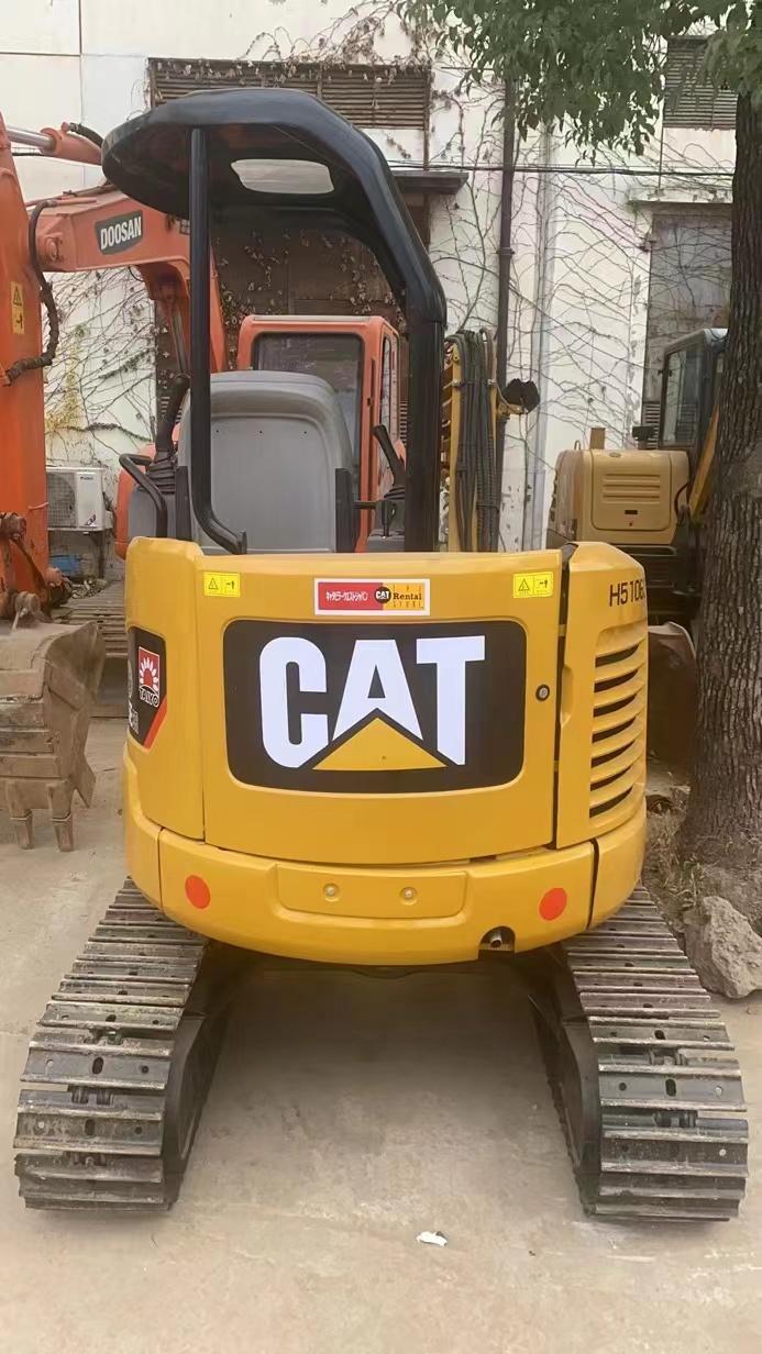 used crawler excavator CAT 302.5 with cheap price 3ton