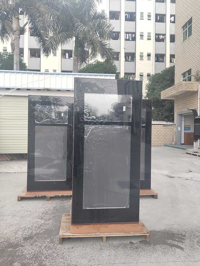 OEM Factory 55 Inch Advertising Totem Waterproof Floor Standing LCD Outdoor Digital Signage Displays