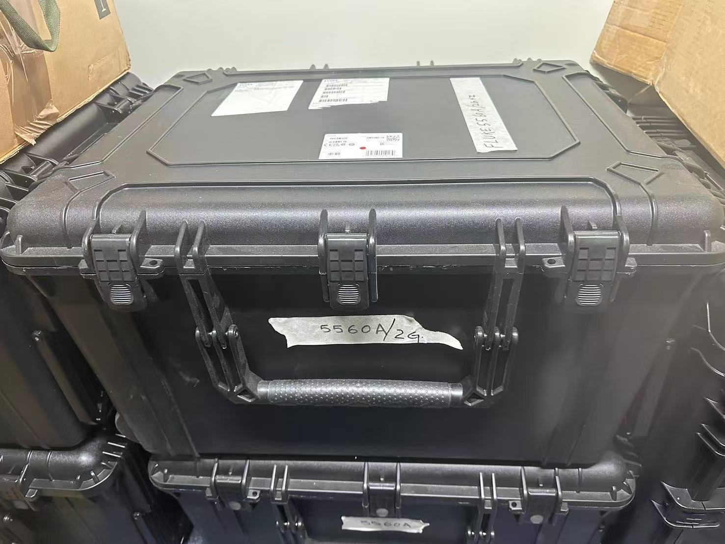 5560A Multi-Product Calibrator Tested Functions and Calibration Support for Accurate Results
