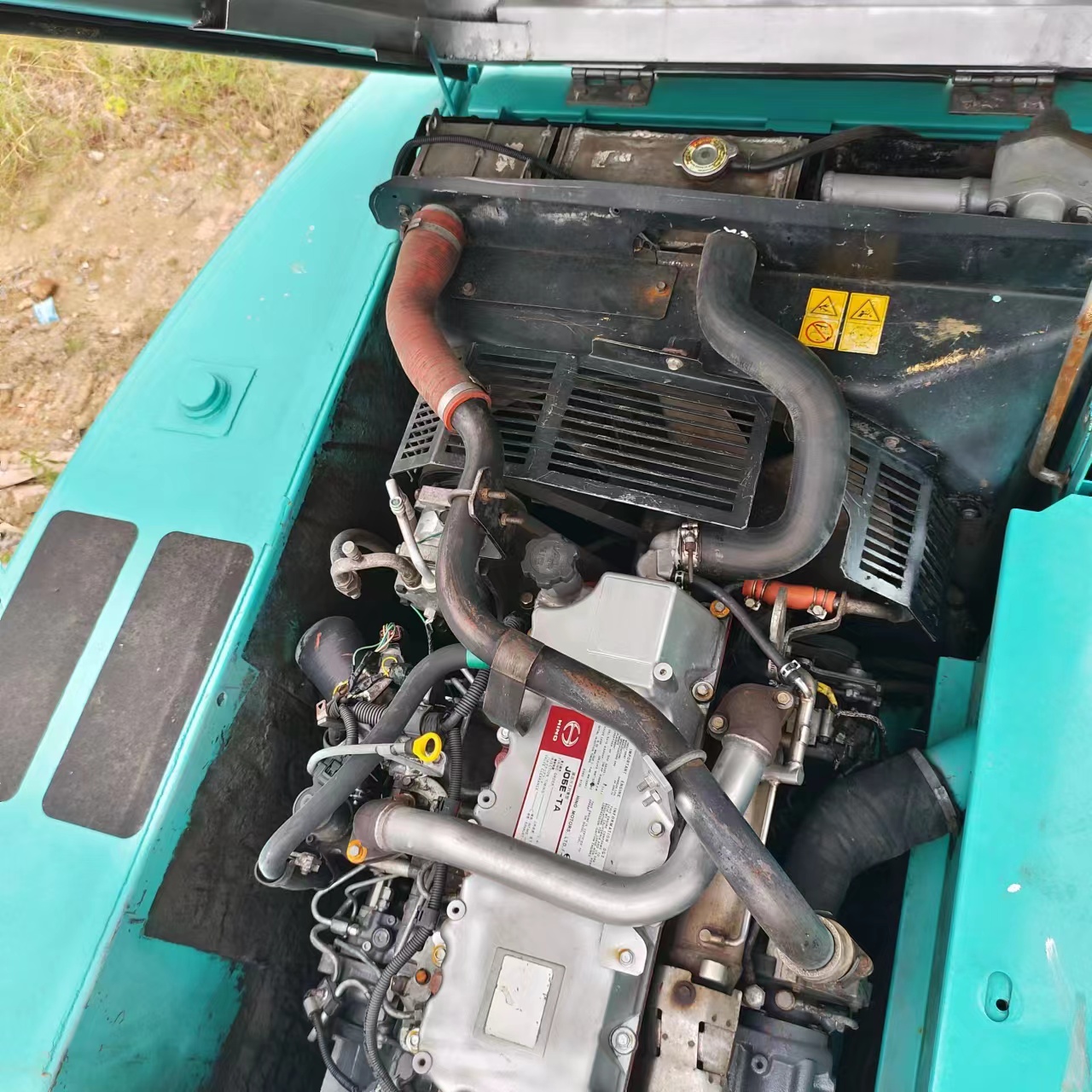 20600kg Operating Weight Original Color Used Kobelco SK200 Excavator SK300 SK350 SK330