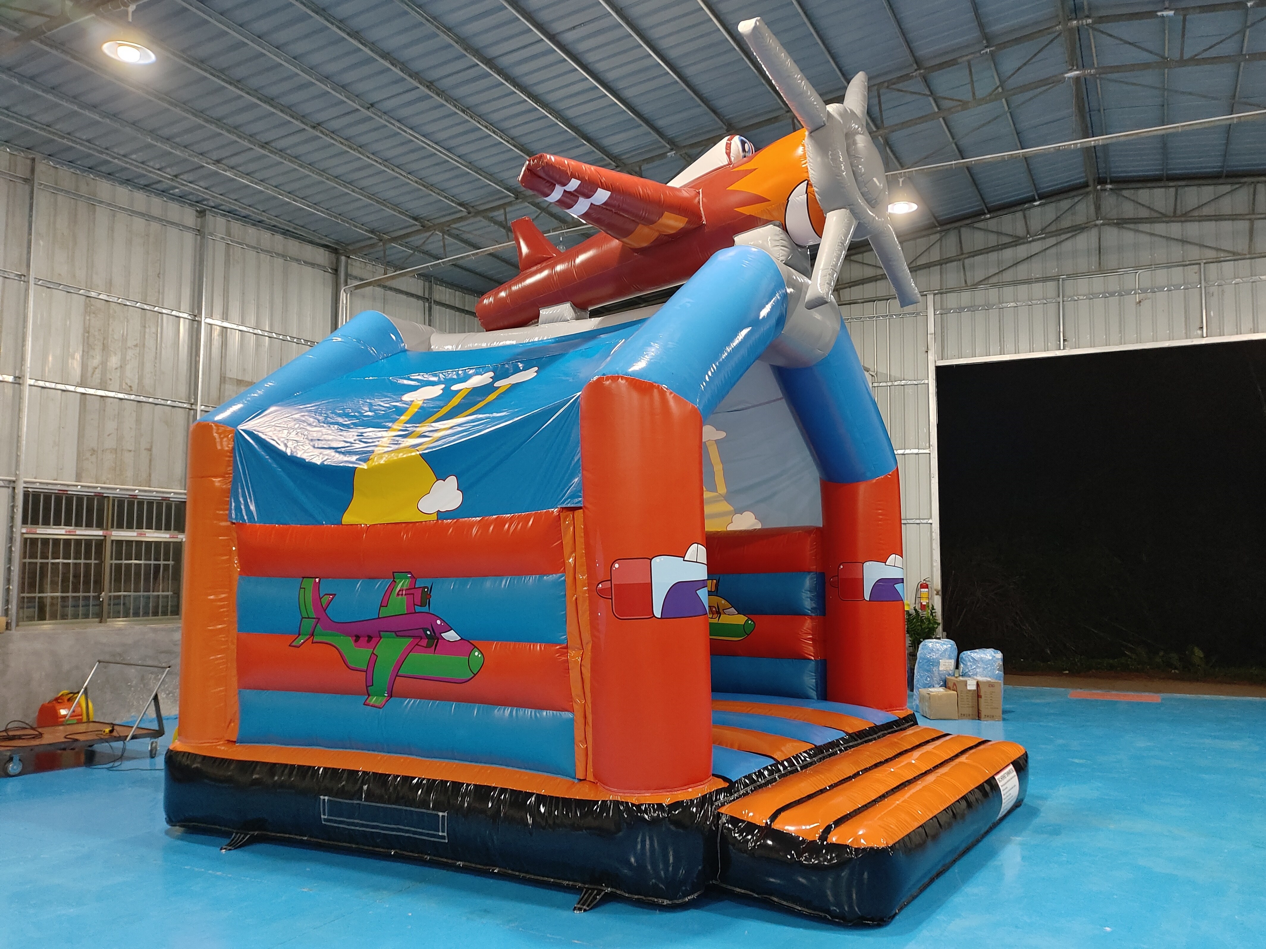 Commercial Grade Inflatable Bounce House Helicopter Plane Cartoon Inflatable Bouncer Jumping Playground For Kids