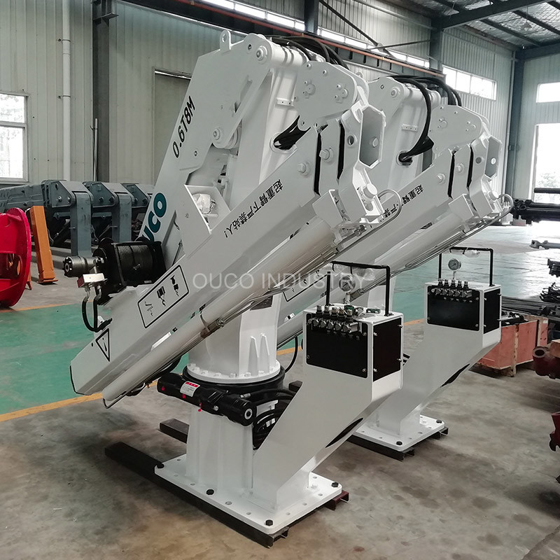 Marine Telescopic Offshore Pedestal Crane Knuckle Silver Boom Hydraulic 0.6T 8M