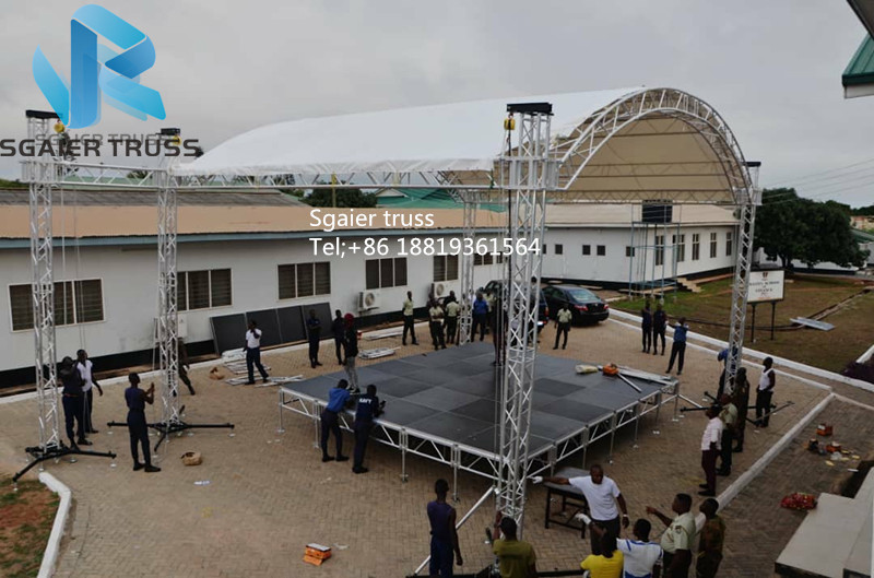 Water Proof Aluminum Roof Truss 400 * 600mm Size For 18m Span Outdoor Events
