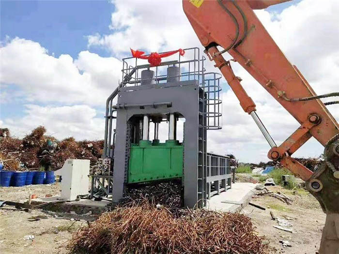 45kw Hydraulic Gantry Metal Shear Machine Iron Steel Cutting Customizable