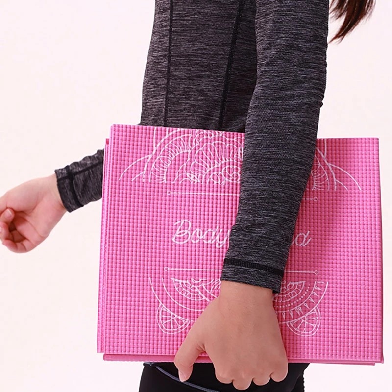 Portable Foldable Gym PVC Material 8mm Non Slip Yoga Mat For Exercise Bodybuilding