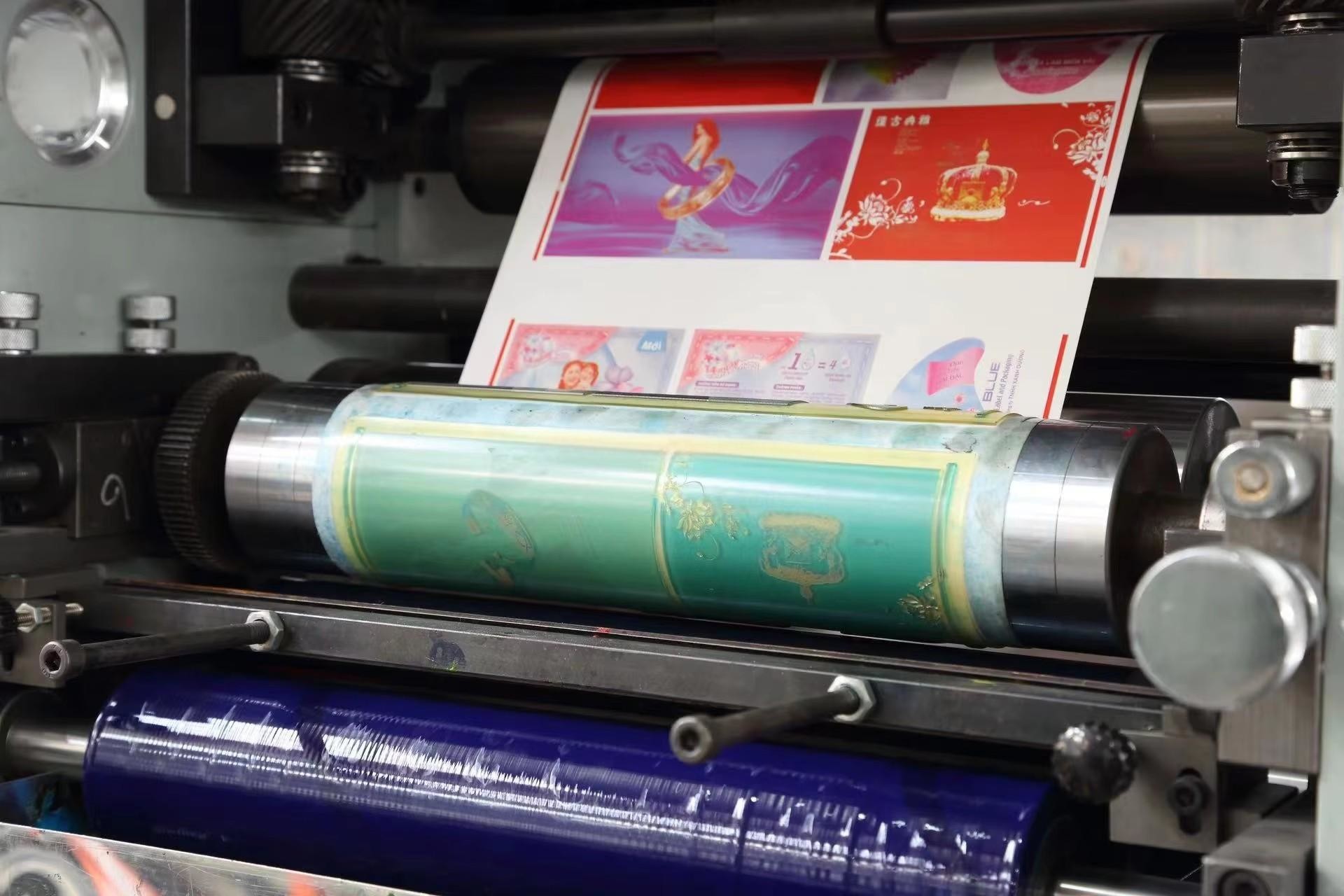 Automatic Label High Speed Flexo Printing Machine With Lamination Station Box Printing Machine