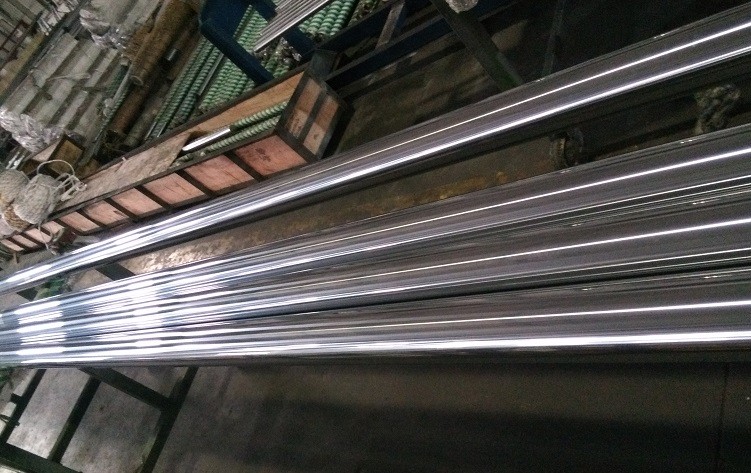 Non Quenched And Tempered Steel Hydraulic Cylinder Rod With Good Straightness