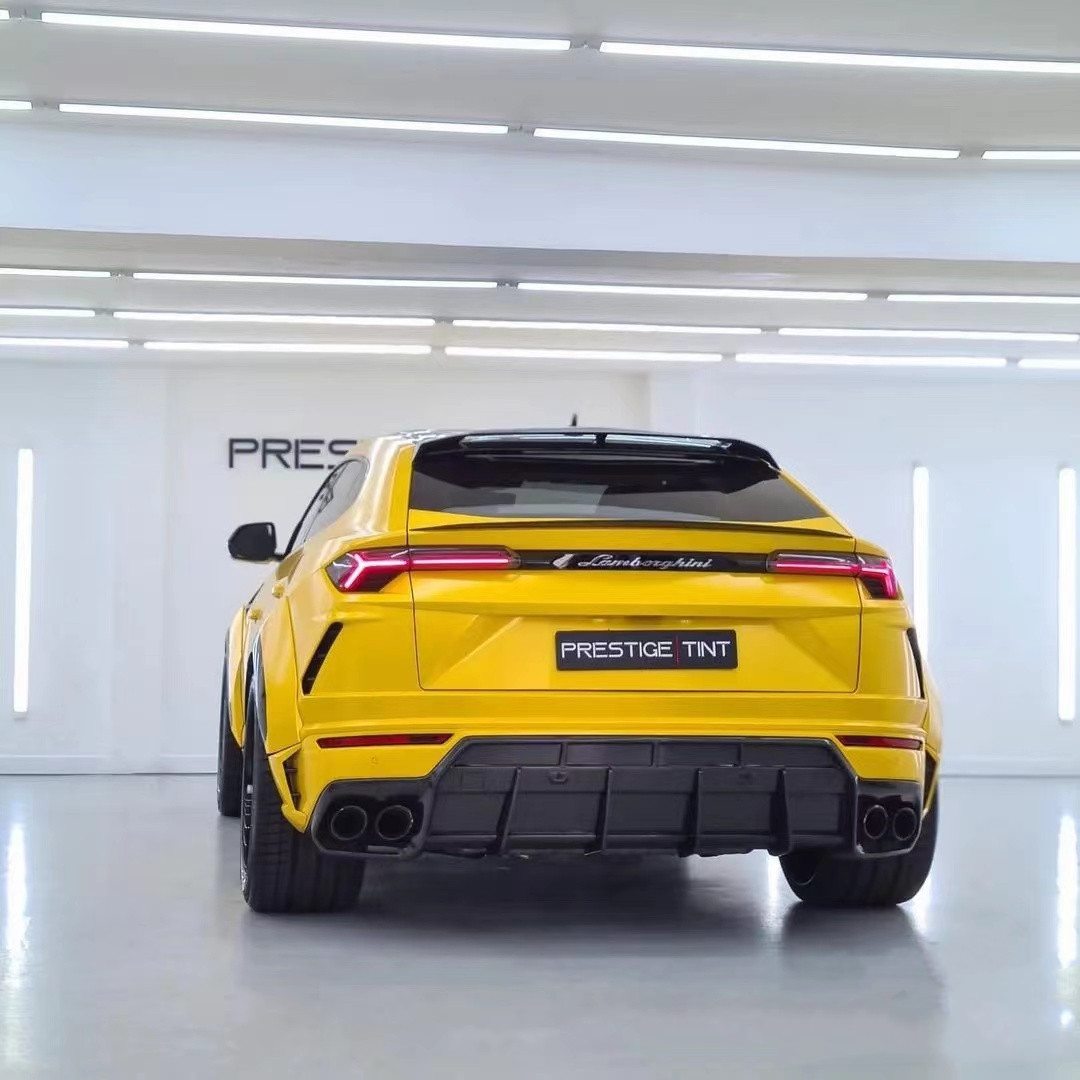 1016 Style Wide Body Kit for Lamborghini Urus Carbon Fiber Body Kit Urus Carbon Fiber Front Lip Diffuser Spoiler Hood Wide-body