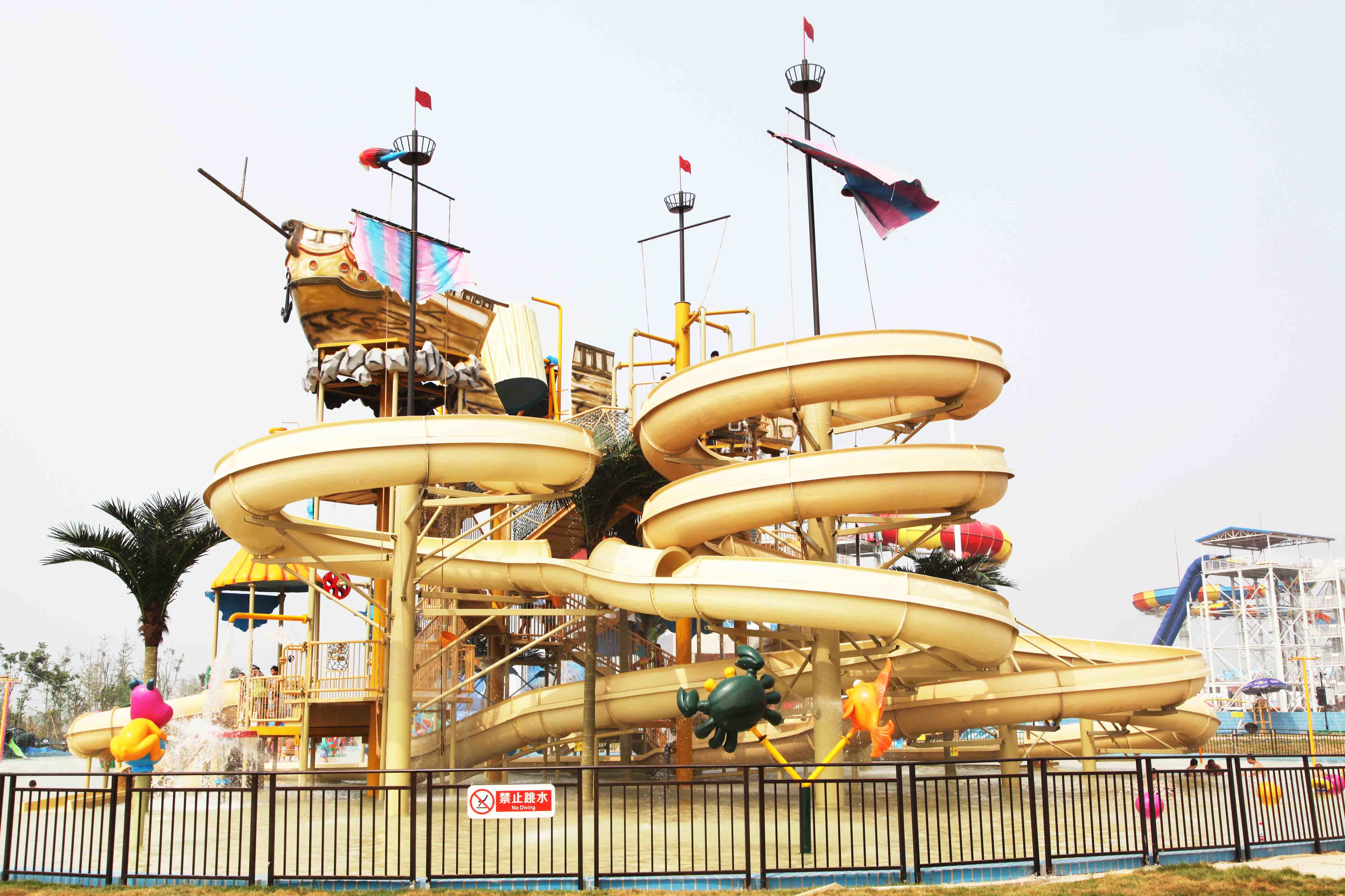 14.5m Indoor Playground Water Park , Commercial Water Playground Equipment 29 x 27m for Gaint Water Park